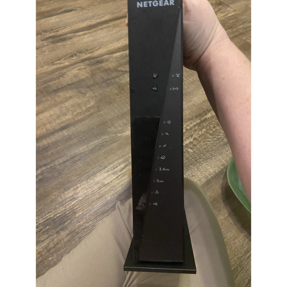 Netgear AC1750 WiFi Cable Modem Router‎ (C6300) - Picture 9 of 9